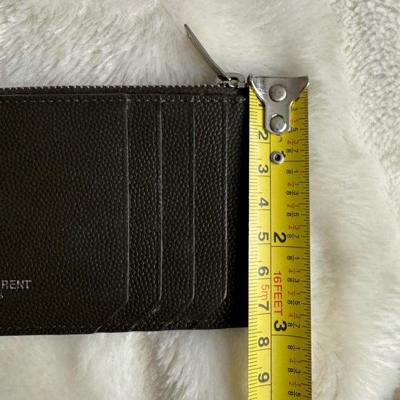 Authentic YSL card holder in excellent  condition - Picture 8 of 9